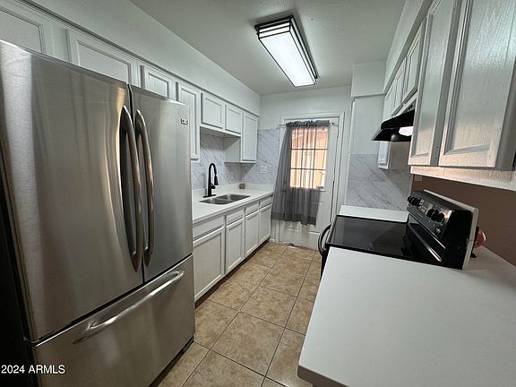 4th image of 3331 W Desert Cove Avenue