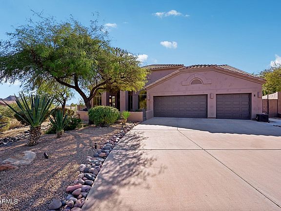 3rd image of 12685 E LAUREL Lane