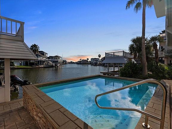 3rd image of 3423 Christmas Tree Point Rd