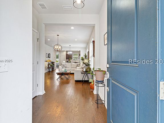 5th image of 929 Destiny Dr
