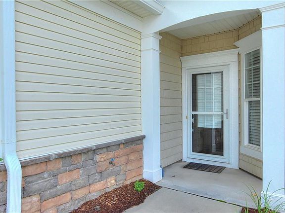 2nd image of 28132 Song Sparrow Ln