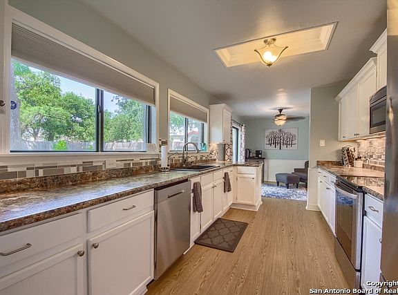 3rd image of 3705 Davenport