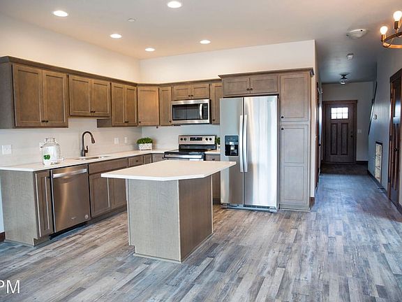 4th image of 1601 Westwood Cir #A