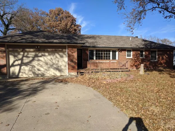 1628 W 21st Ter, Lawrence, KS 66046