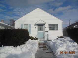 910 Burdette St, Mishawaka, IN 46544