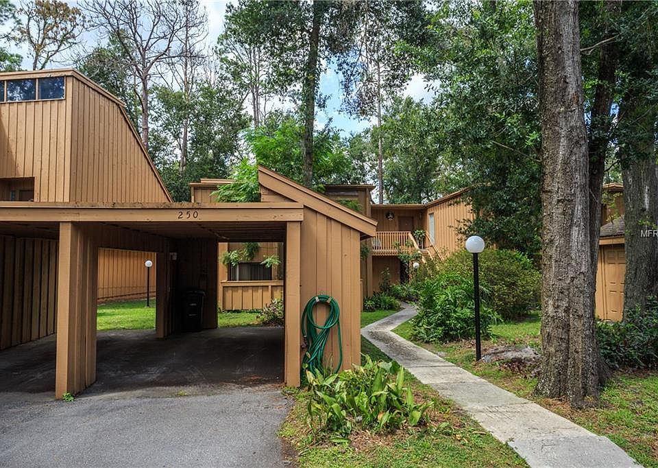1st image of 250 Crown Oaks Way