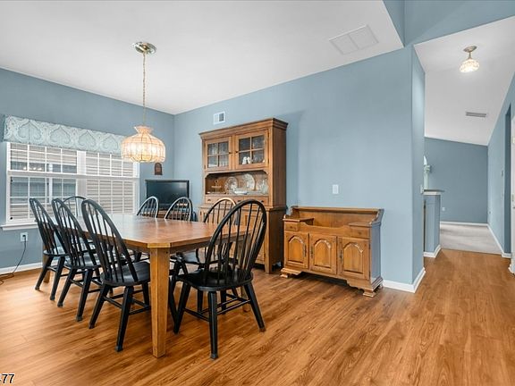 3rd image of 79 Renaissance Blvd