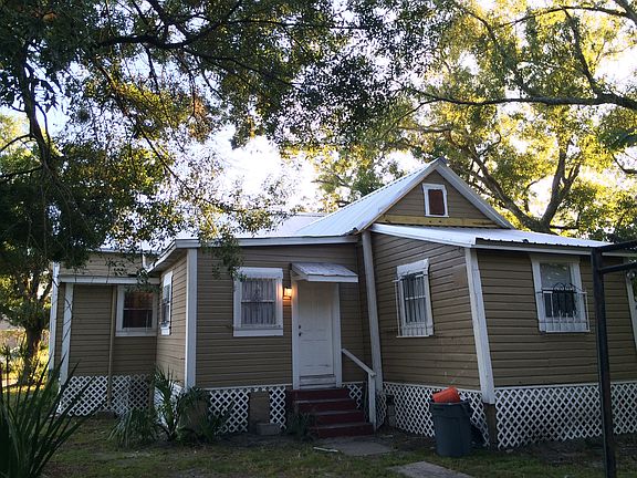 4th image of 2604 E 8th Ave