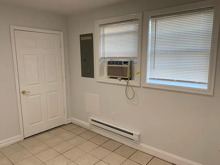 4409 Foote St NE #B — Photo 8