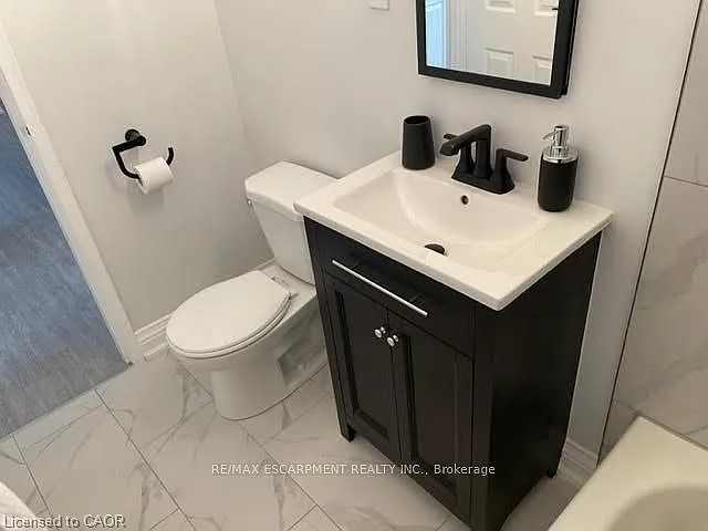 37 Mericourt Rd #211 — Photo 15