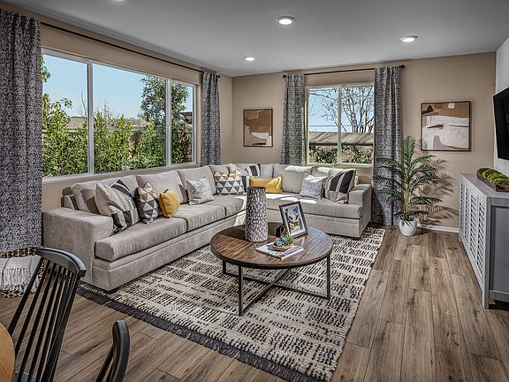 5th image of 352 Lockhart Way #K58x1b