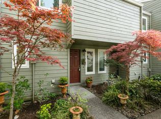 4880 SW Scholls Ferry Rd APT 18, Portland, OR 97225