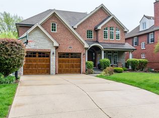 833 Clinton Pl, River Forest, IL 60305