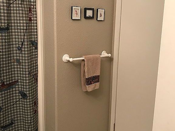 Main bath with door th the l