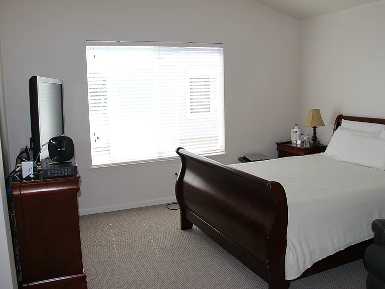 5068 Salon Dr — Photo 5