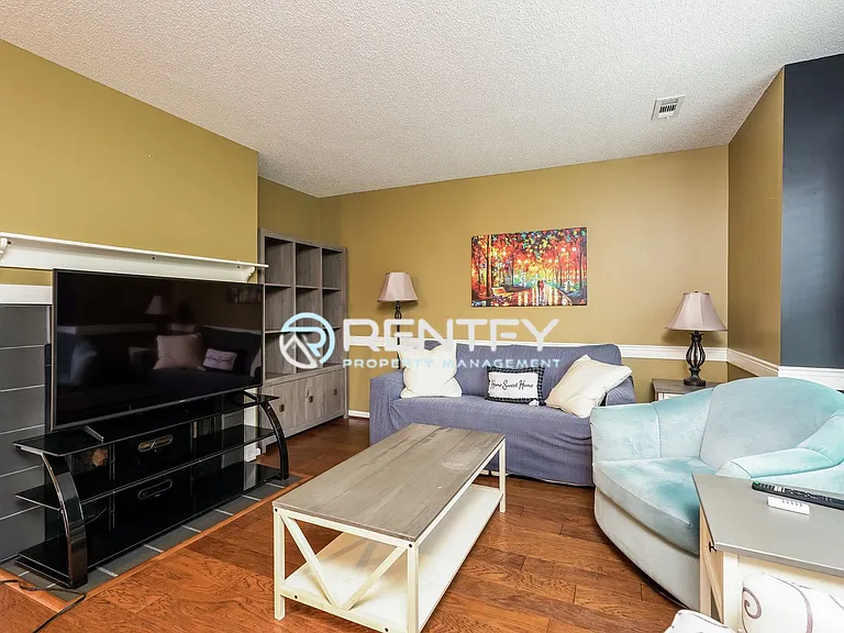 3810 Old Rosebud Ct — Photo 2