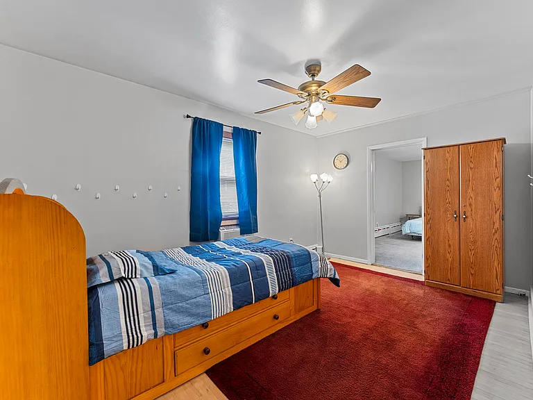 14 W Broad St — Photo 11