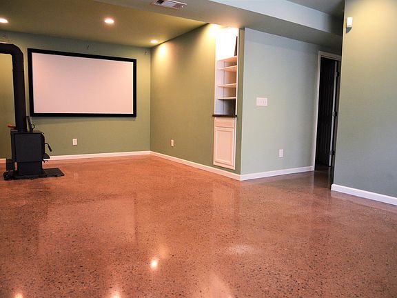 2nd image of 7527 S Whispering Oak Cir
