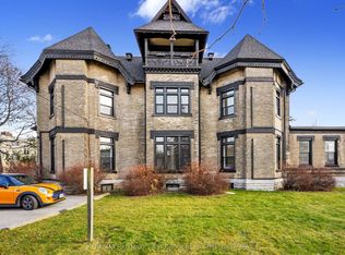 202 Green St #9, Cobourg, ON K9A 3W7