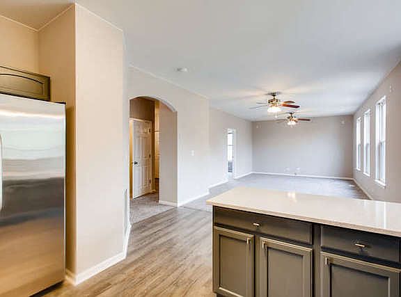 5th image of 2157 Bluemist Dr