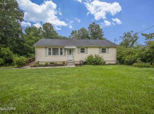 600 W Ridgecrest Dr, Kingston, TN 37763