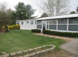 8 First St, Sturbridge, MA 01566