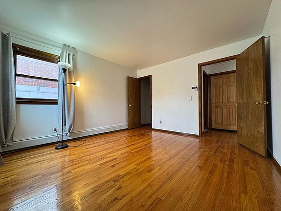 4th image of 255 Lathrop Ave #1