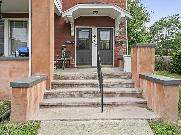 4th image of 300 16th Street