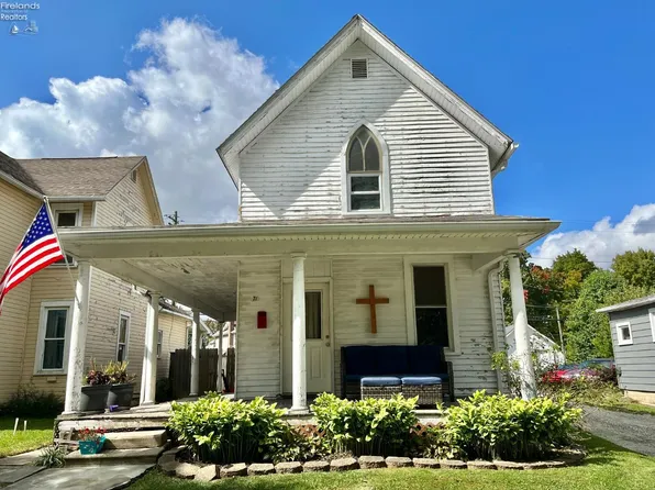 71 Jackson St, Tiffin, OH 44883