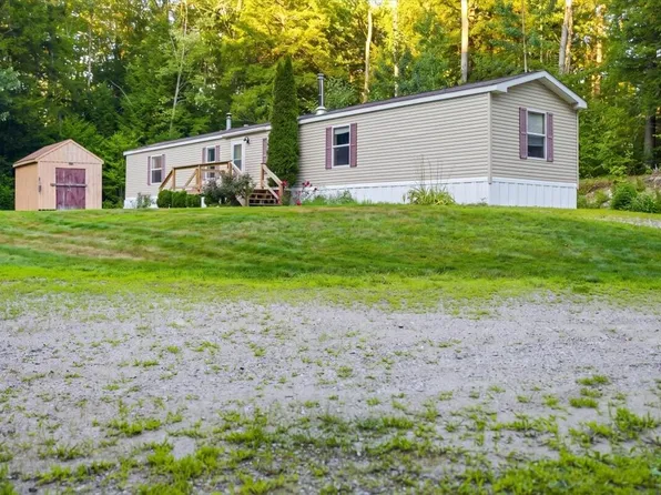 370 Hebron Road, Oxford, ME 04270