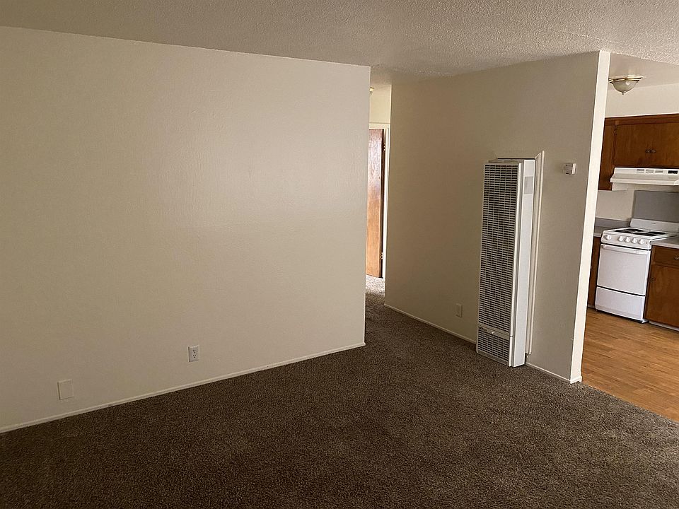 2nd image of 1630 Russell St APT D