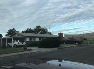 210 3 Star Ave, Toppenish, WA
