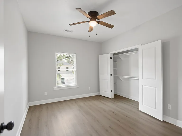 2311 Nichols Rd — Photo 25