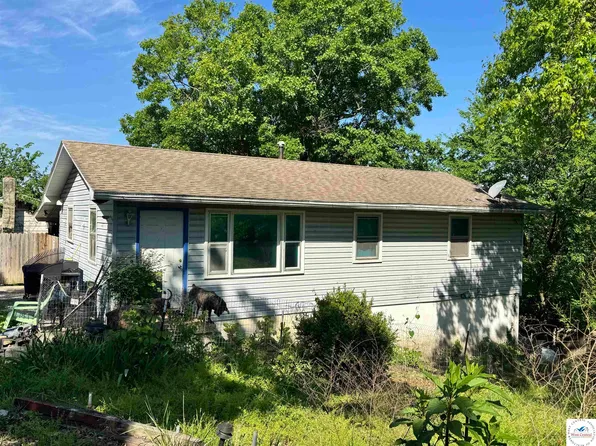 31989 Chesapeake Dr, Warsaw, MO 65355