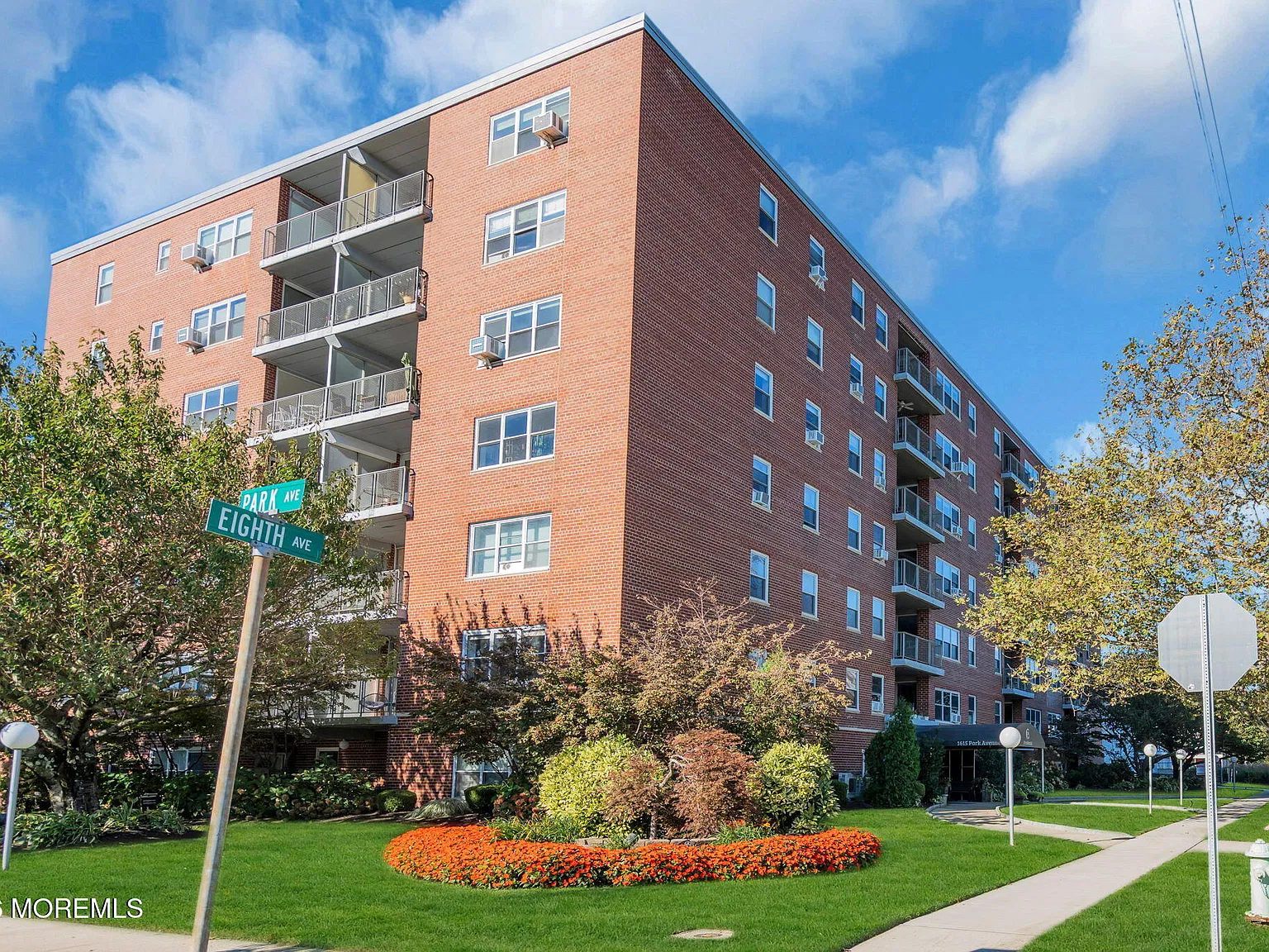 1 bed, 1075 sqft, $2,950 — Photo 1