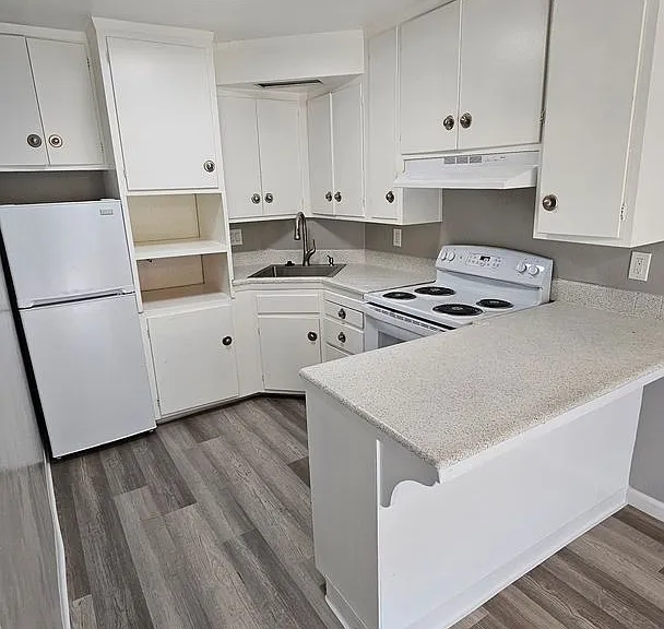 Arden Fair Apartments — Photo 18
