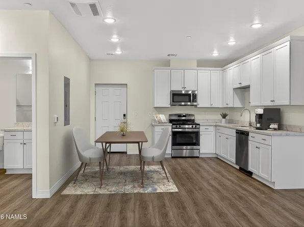 207 S Beaver St #204, Flagstaff, AZ 86001