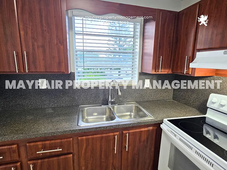5621 SW 36th Ct — Photo 4