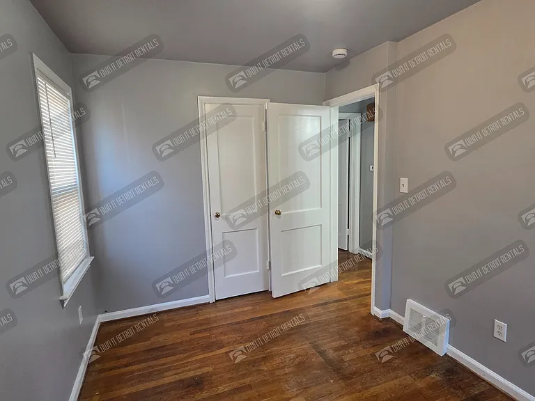16670 Collingham Dr — Photo 9