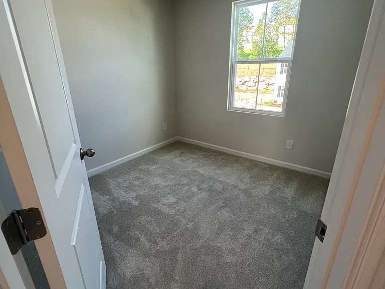 1526 Smoketree Rd — Photo 8