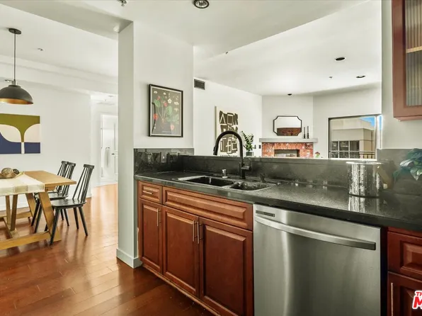 417 S Westmoreland Ave Unit 404, Los Angeles, CA 90020
