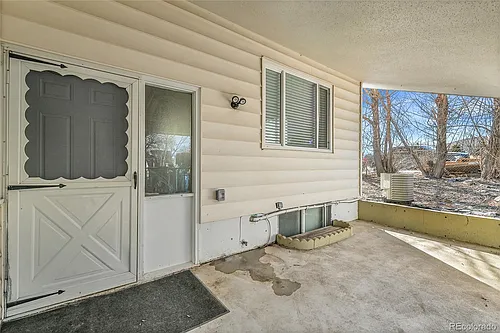1526 Main St Photo 1