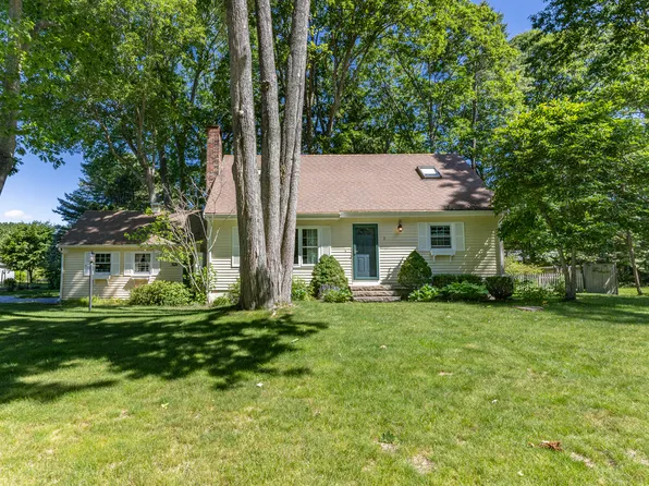 2 Sweet Fern Road, Cape Elizabeth, ME 04107