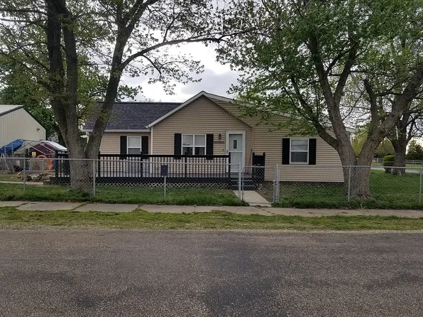 308 N State St, Danvers, IL 61732