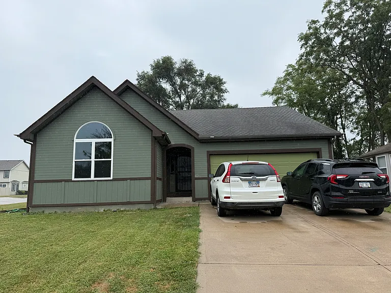 3601 NW 85th Ter — Photo 1