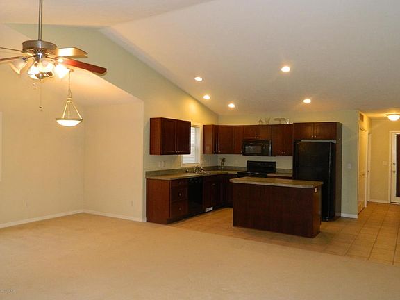 2nd image of 132 Depot Hill Ct