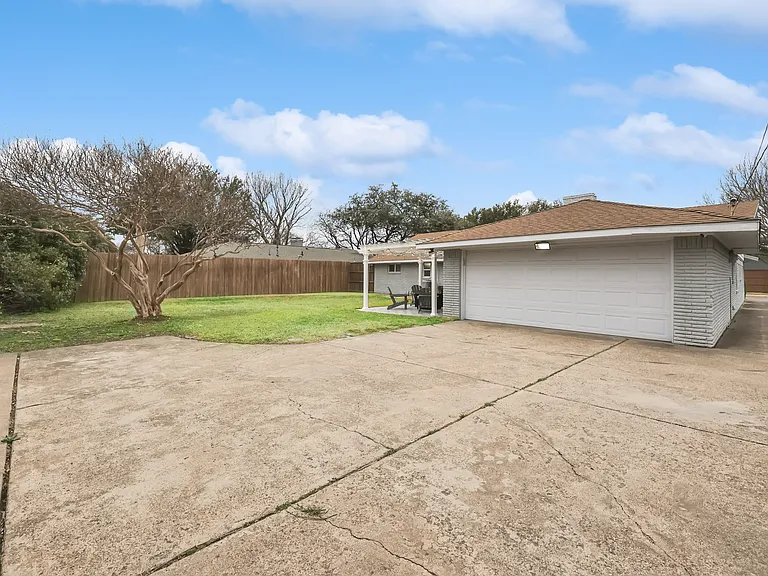 10040 Spokane Cir — Photo 36