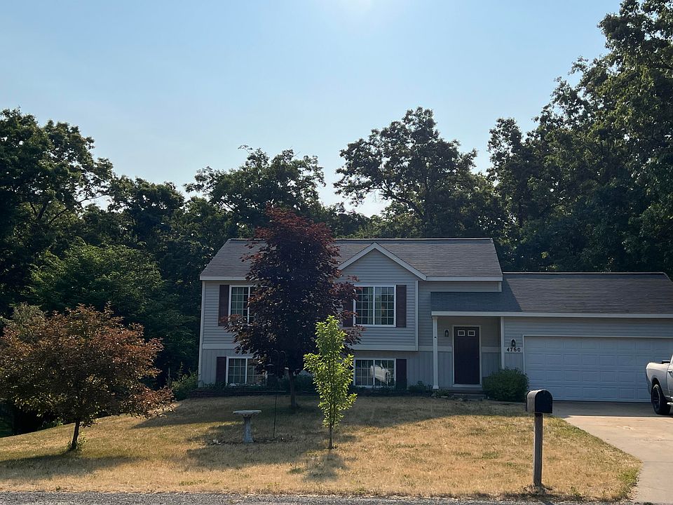 1st image of 4760 Blue Heron Dr