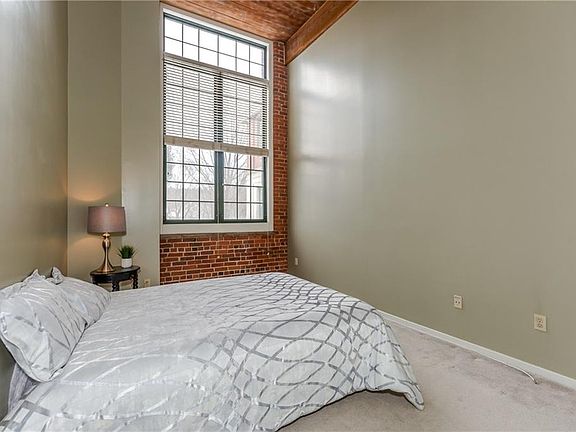 3rd image of 15 Higgins St APT 311