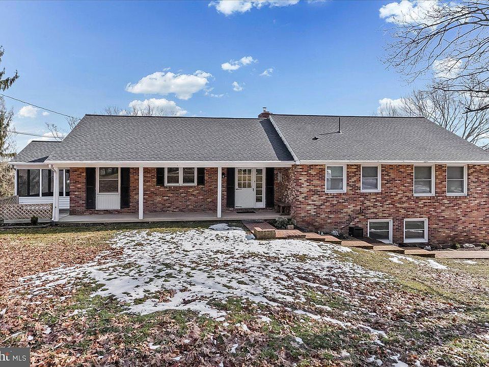 1st image of 205 Northbank Rd